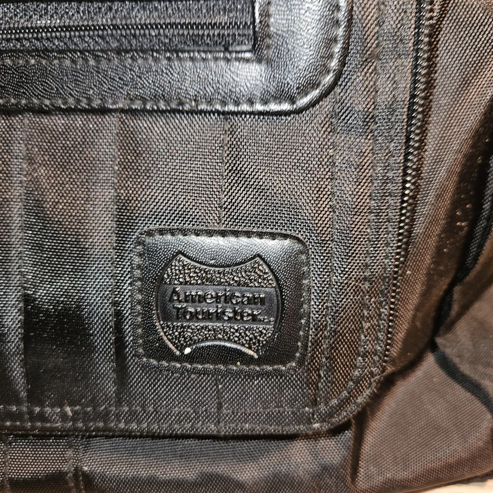 American Tourister Travel Bag/Pouch